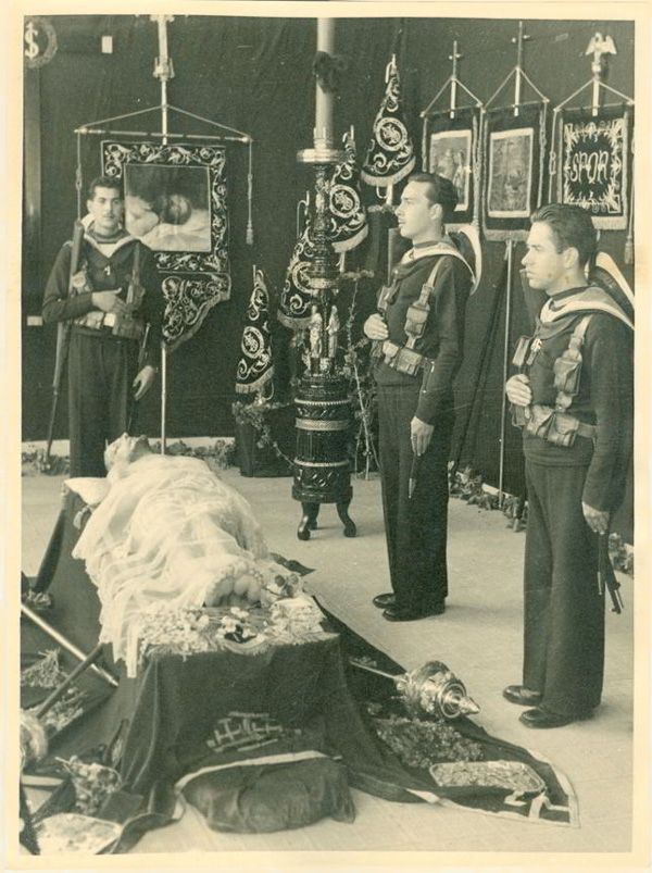 sepulcro-corporacion-historia-marina-1952-01